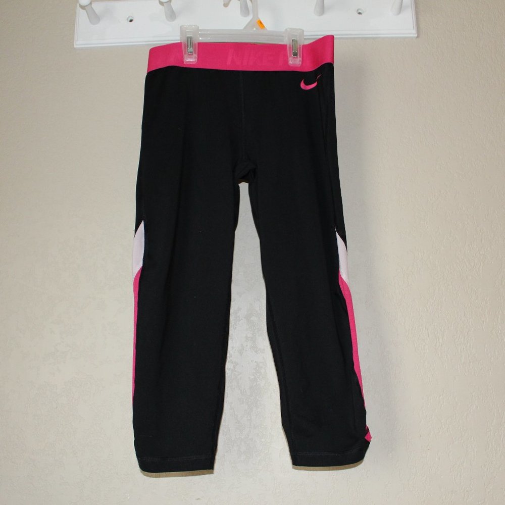 Nike Pro Dri Fit Capri Leggings